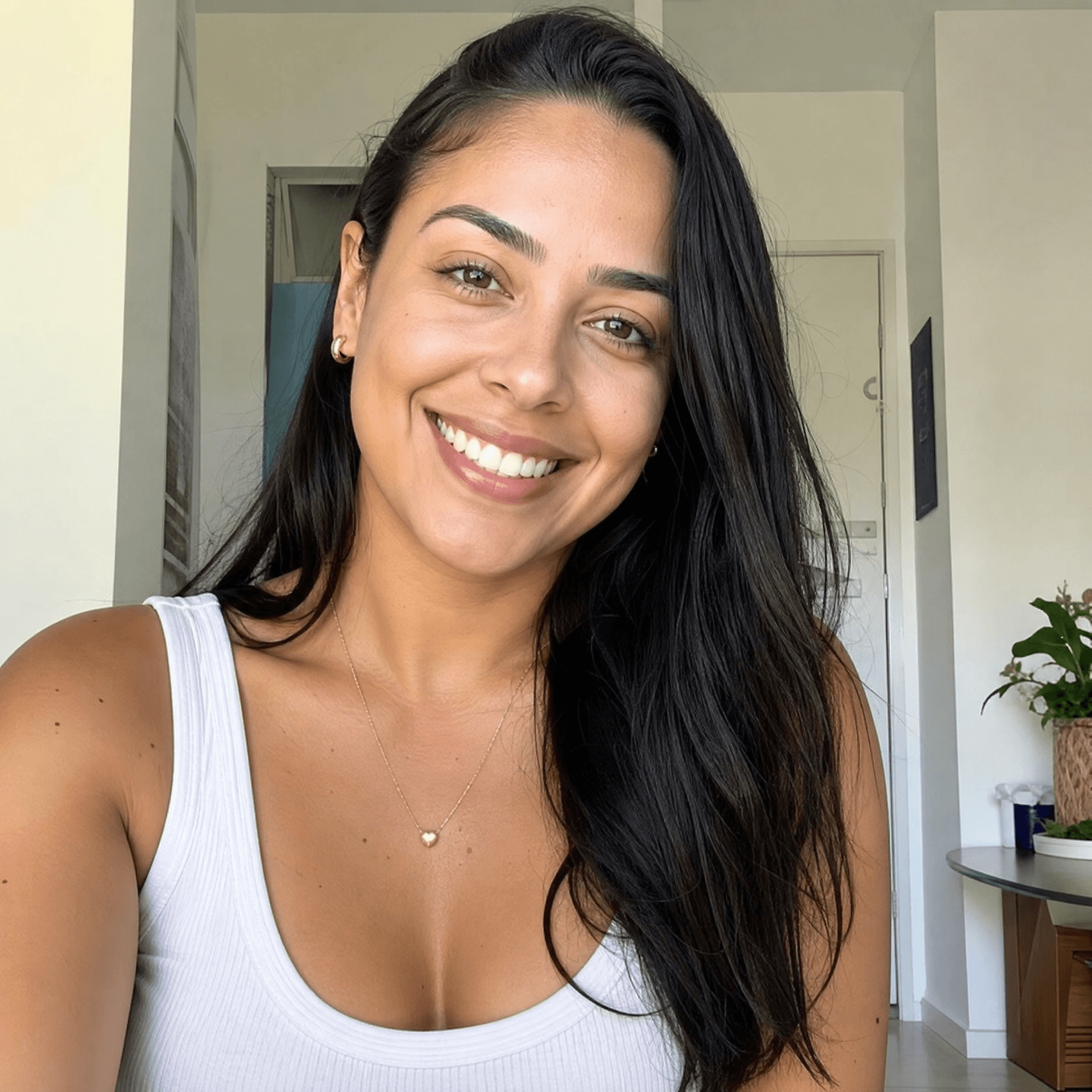 Ana Paula F.